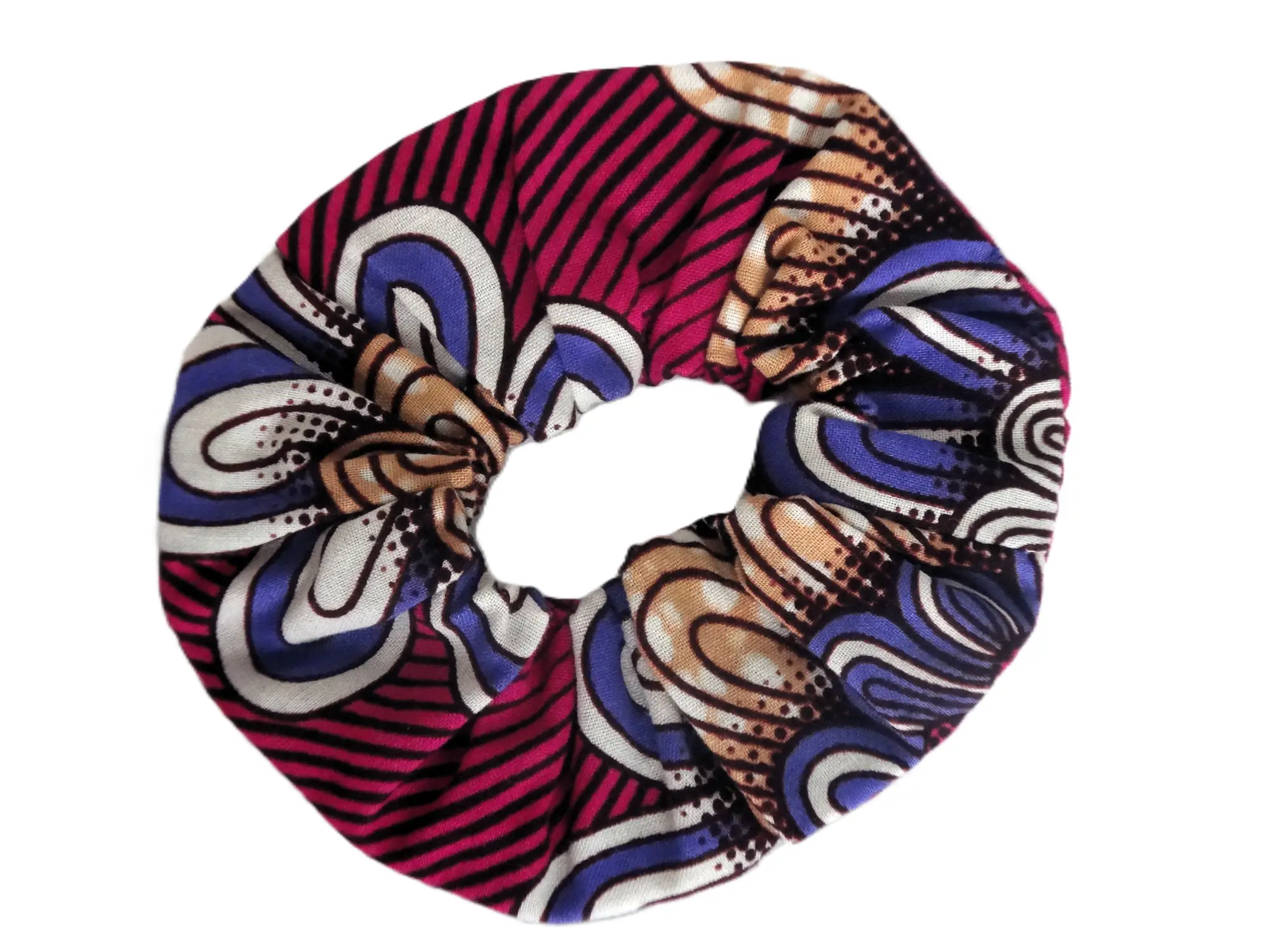 Accesorio para el pelo de MARTIU consistente en un coletero elástico de tela con estampado de pétalos y rayas en una paleta de colores burdeos, azul y crema, ideal para un look coordinado con la marca.